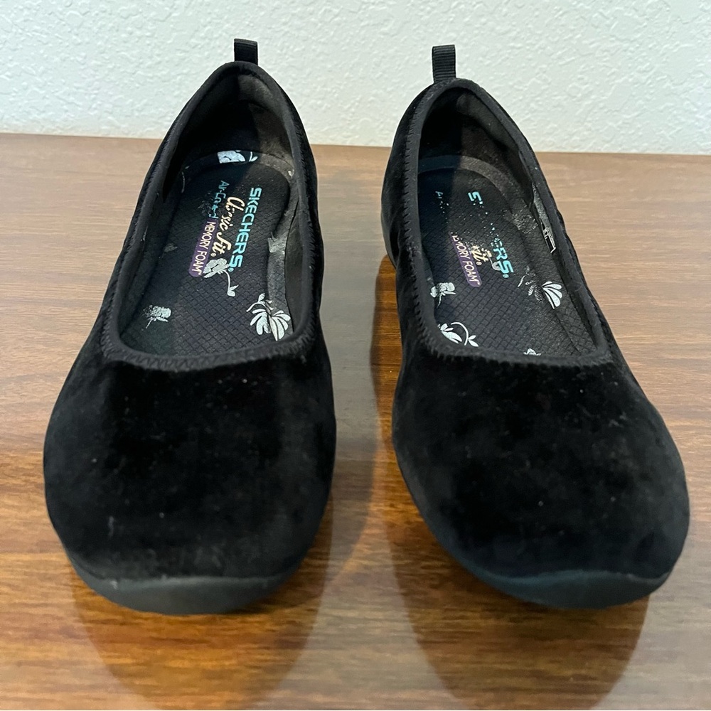 Skechers Women's Black Ballet Flats
